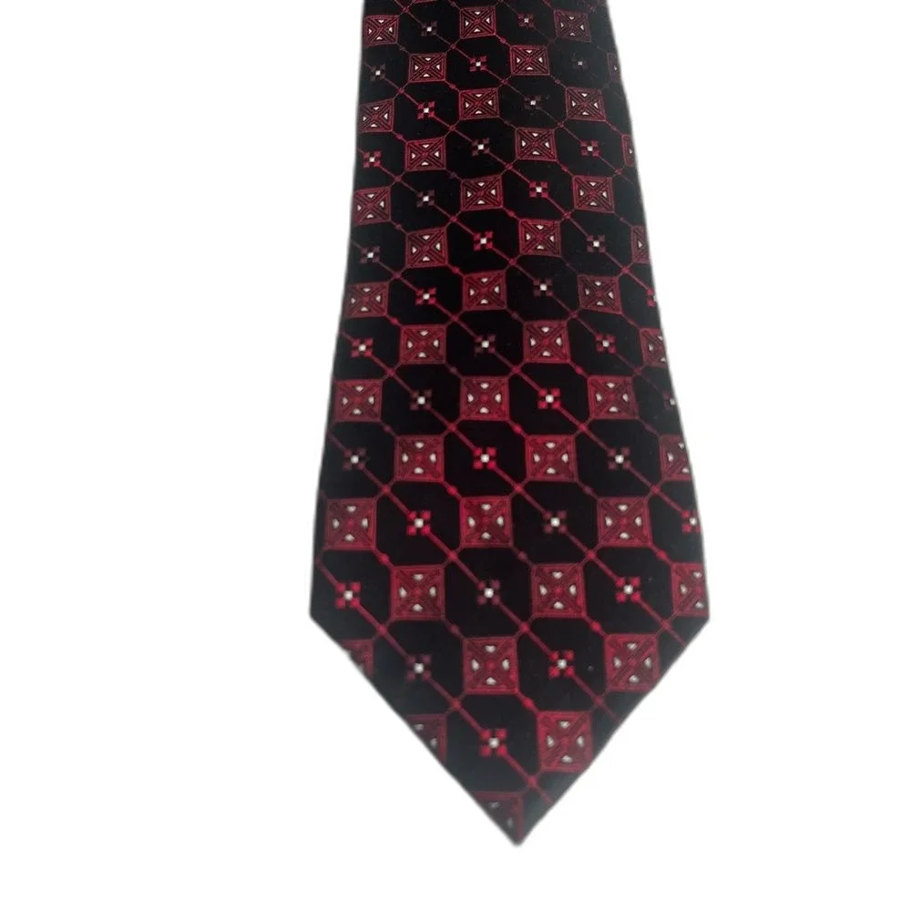 Vintage Alfani Silk Red Black Necktie Tie